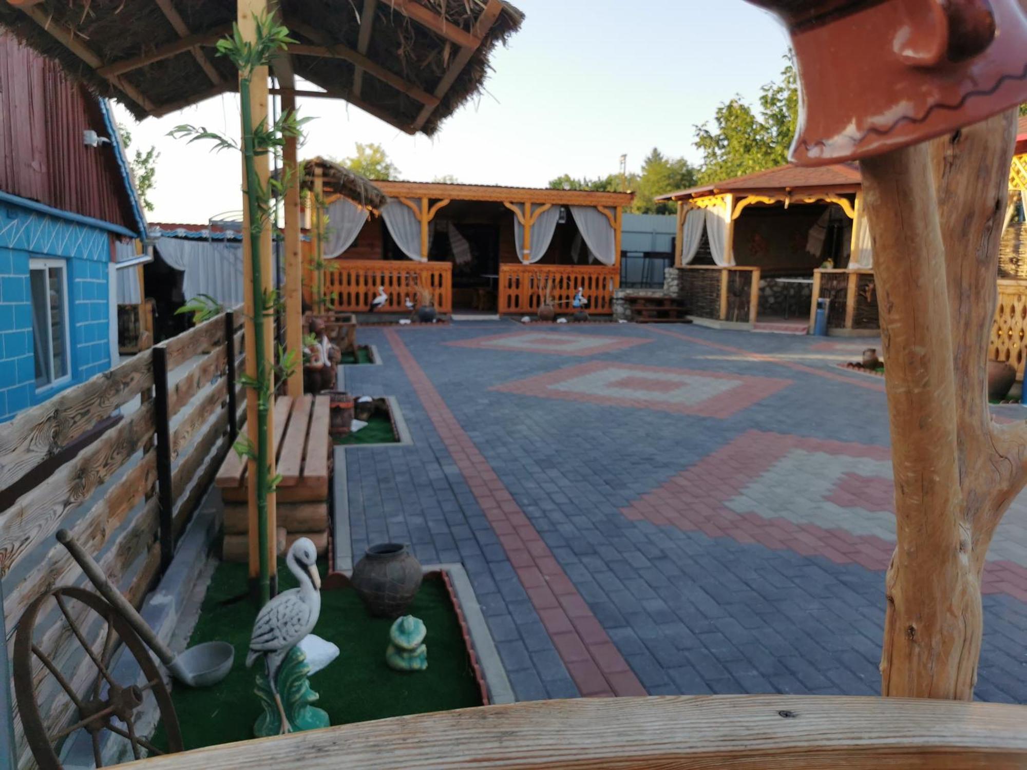 SelemetLa Madalina住宿加早餐旅馆 外观 照片